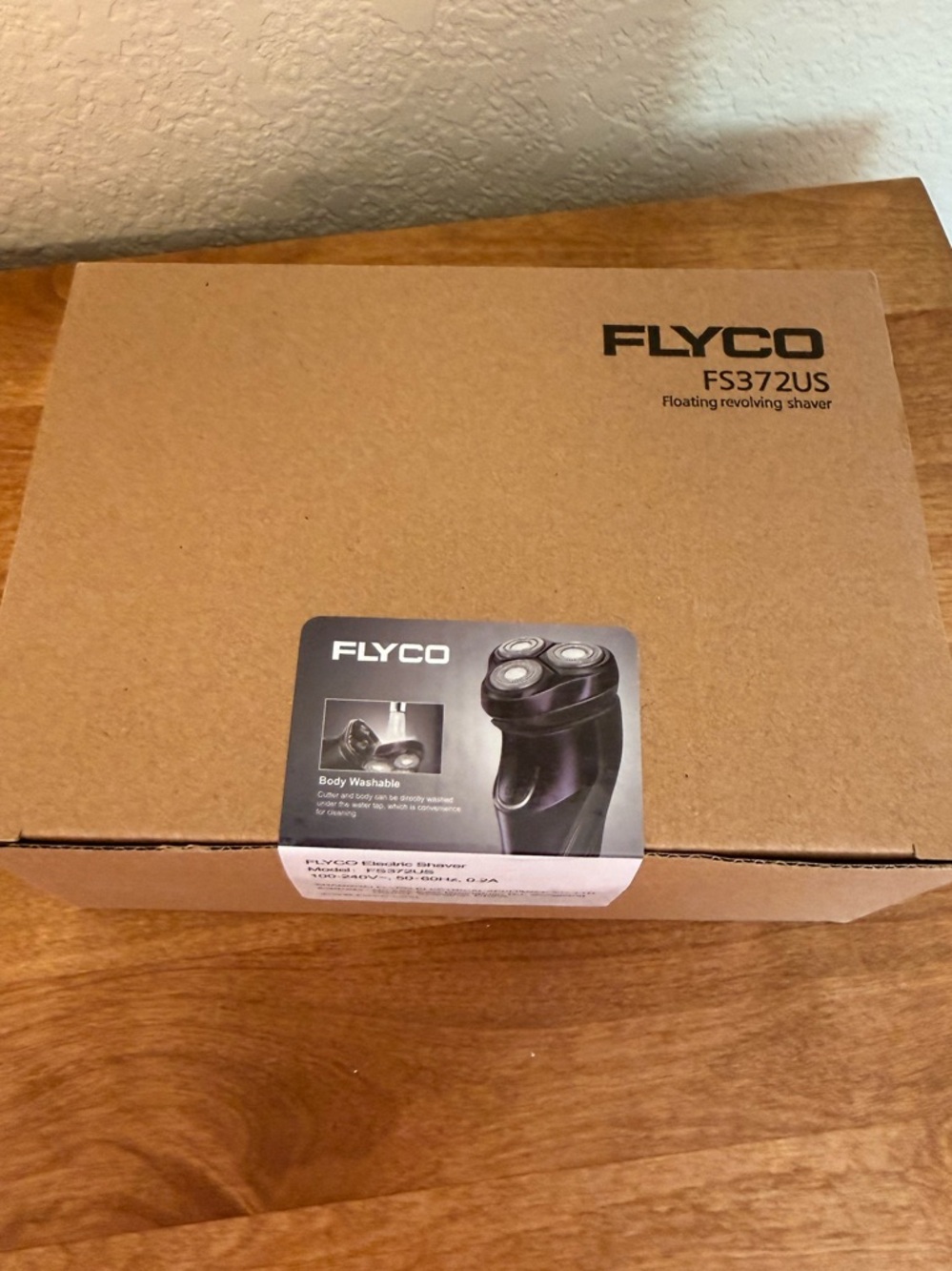Flyco Floating Revolving Electric Shaver For Men, Model #FS372US Color Black
NEW